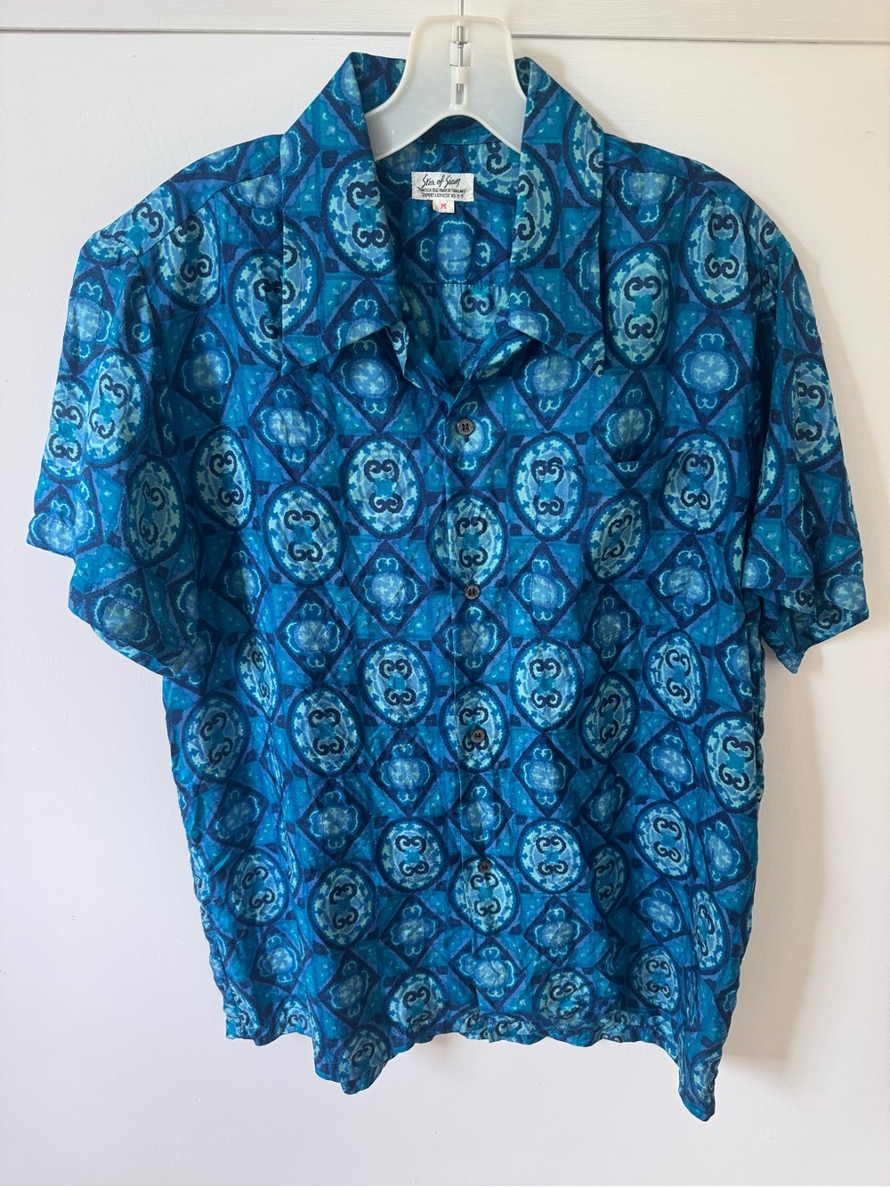 Vintage Star of Siam 100% Thai Silk Men’s size Medium button down